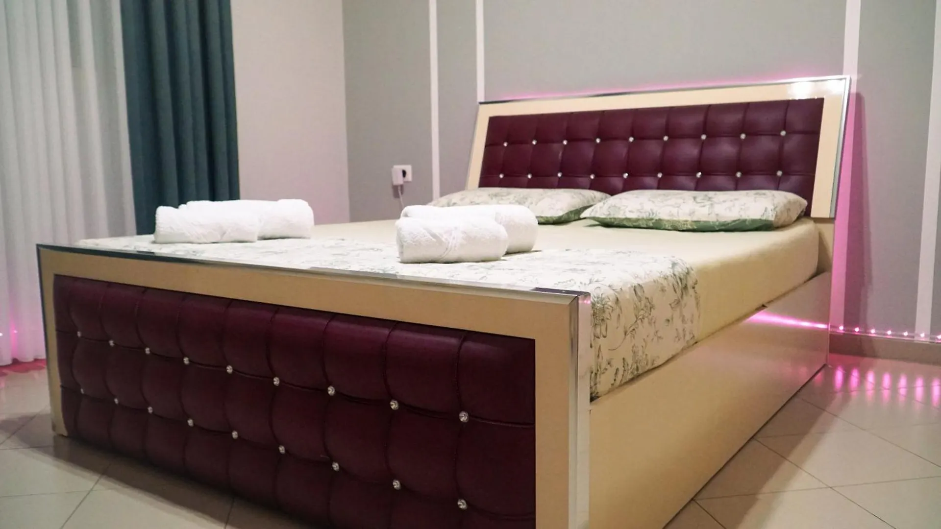 Oaz Guest House دراس ألبانيا